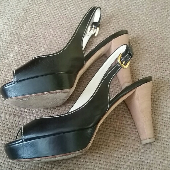 Authentic Prada open toe black leather heels - Picture 6 of 8